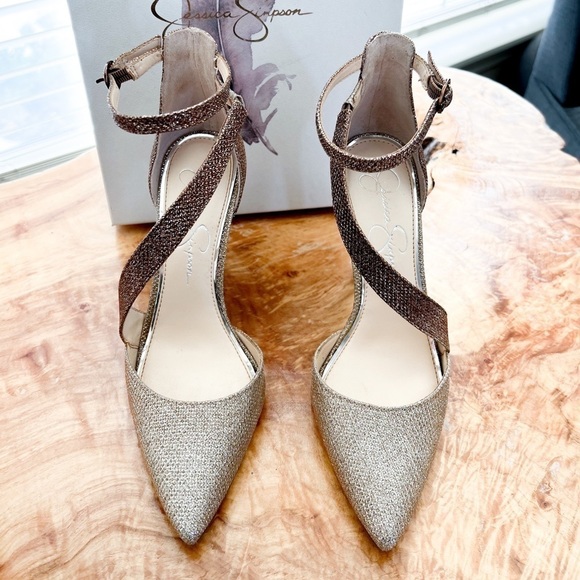 Gorgeous Jessica Simpson Sparkly, Glitter Heels. - Picture 2 of 8